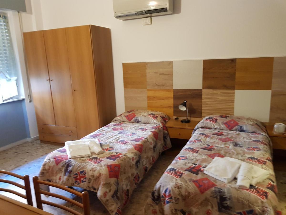 Hotel La Torre Cogoleto Buitenkant foto