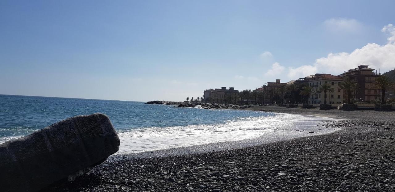 Hotel La Torre Cogoleto Buitenkant foto